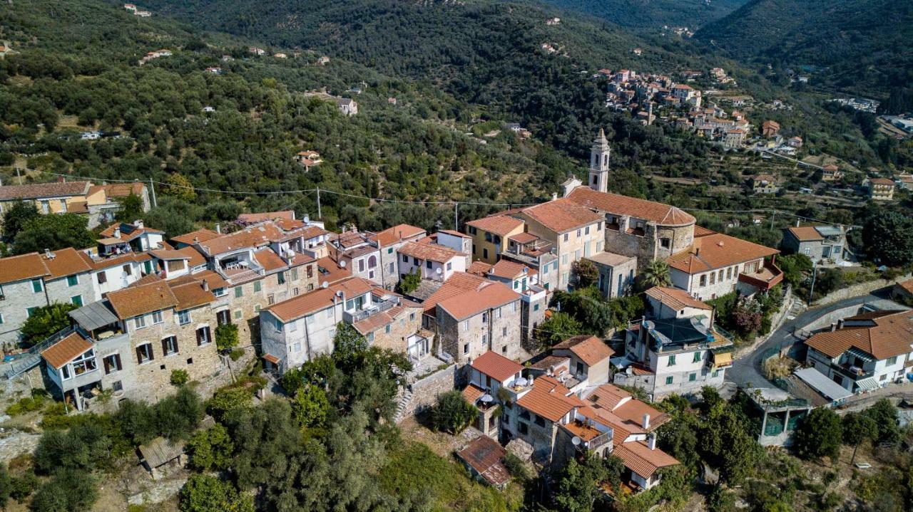 Lovely Renovated Apartment Near Dolcedo Luaran gambar