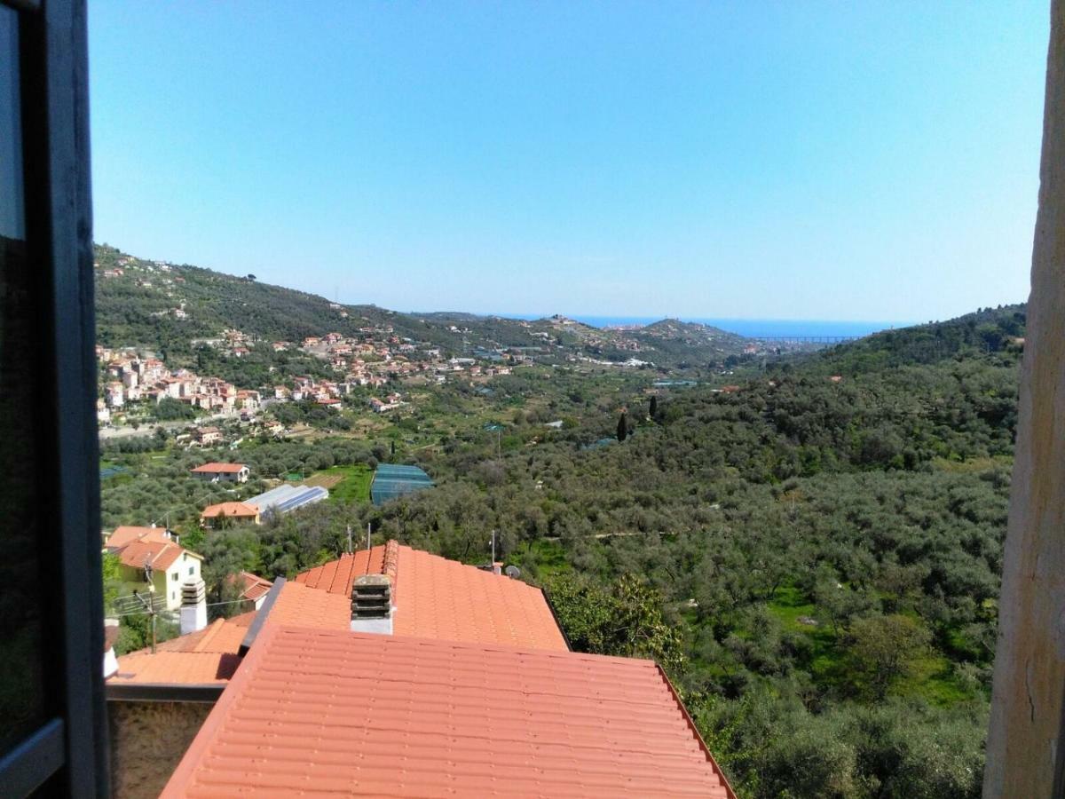 Lovely Renovated Apartment Near Dolcedo Luaran gambar