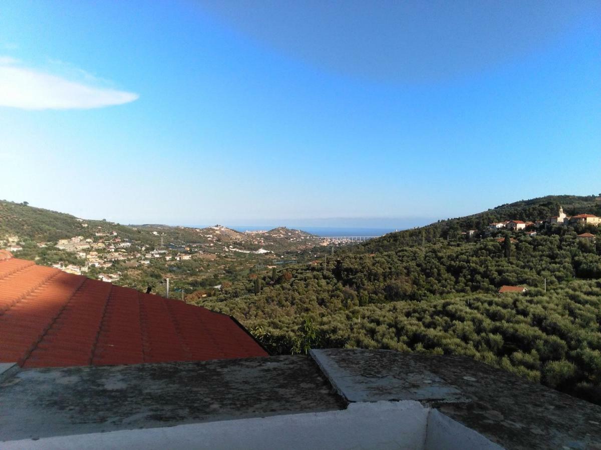 Lovely Renovated Apartment Near Dolcedo Luaran gambar